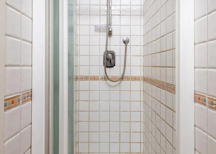 Broccaindosso 32 By District 아파트