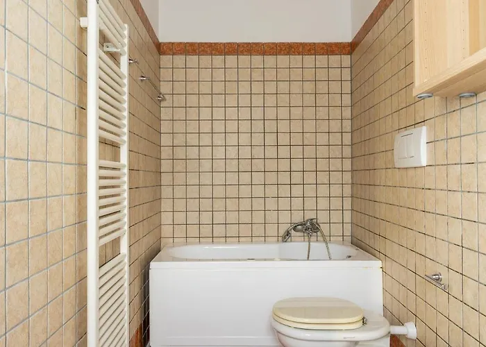 Broccaindosso 32 By District